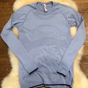 lululemon long-sleeved lavender shirt. Very lightweight and comfortable ;)🤍